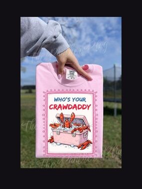 Comfort Colors Pink "Who's Your Crawdaddy" Graphic Tee